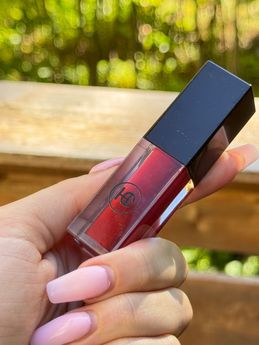 Rouge à lèvres liquide / Liquid lipstick