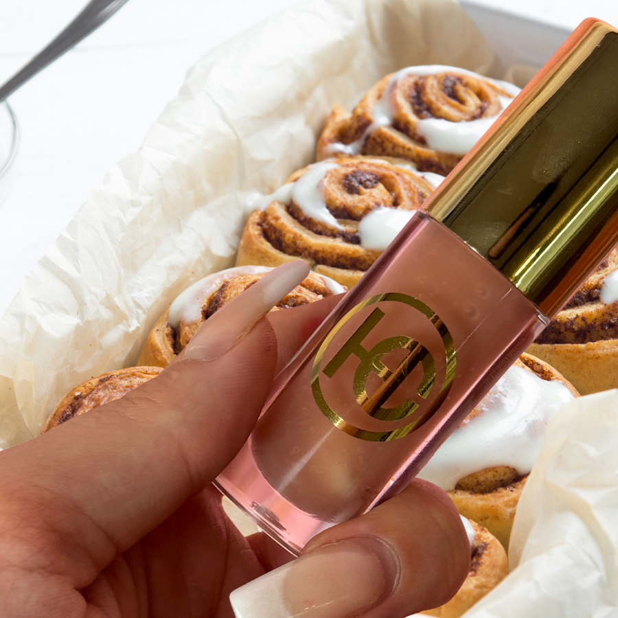 Juicy Lip Oil ( Huile à lèvres ) 🥮🥖❣️ Brioche cannelle